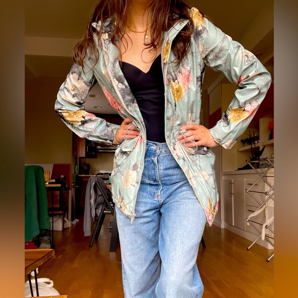 XS Altard State Floral Rain Coat with hood.